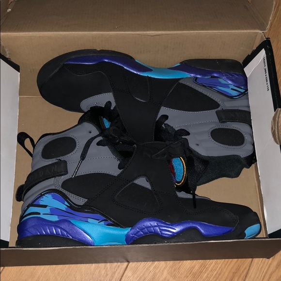 Retro 8 - Picture 2 of 5